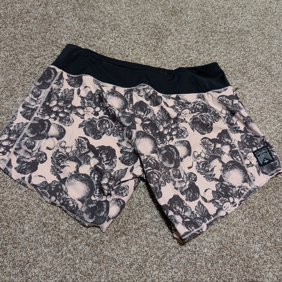 OISELLE RUNNING, INC ROGA 4' SHORT - Picture 7 of 8